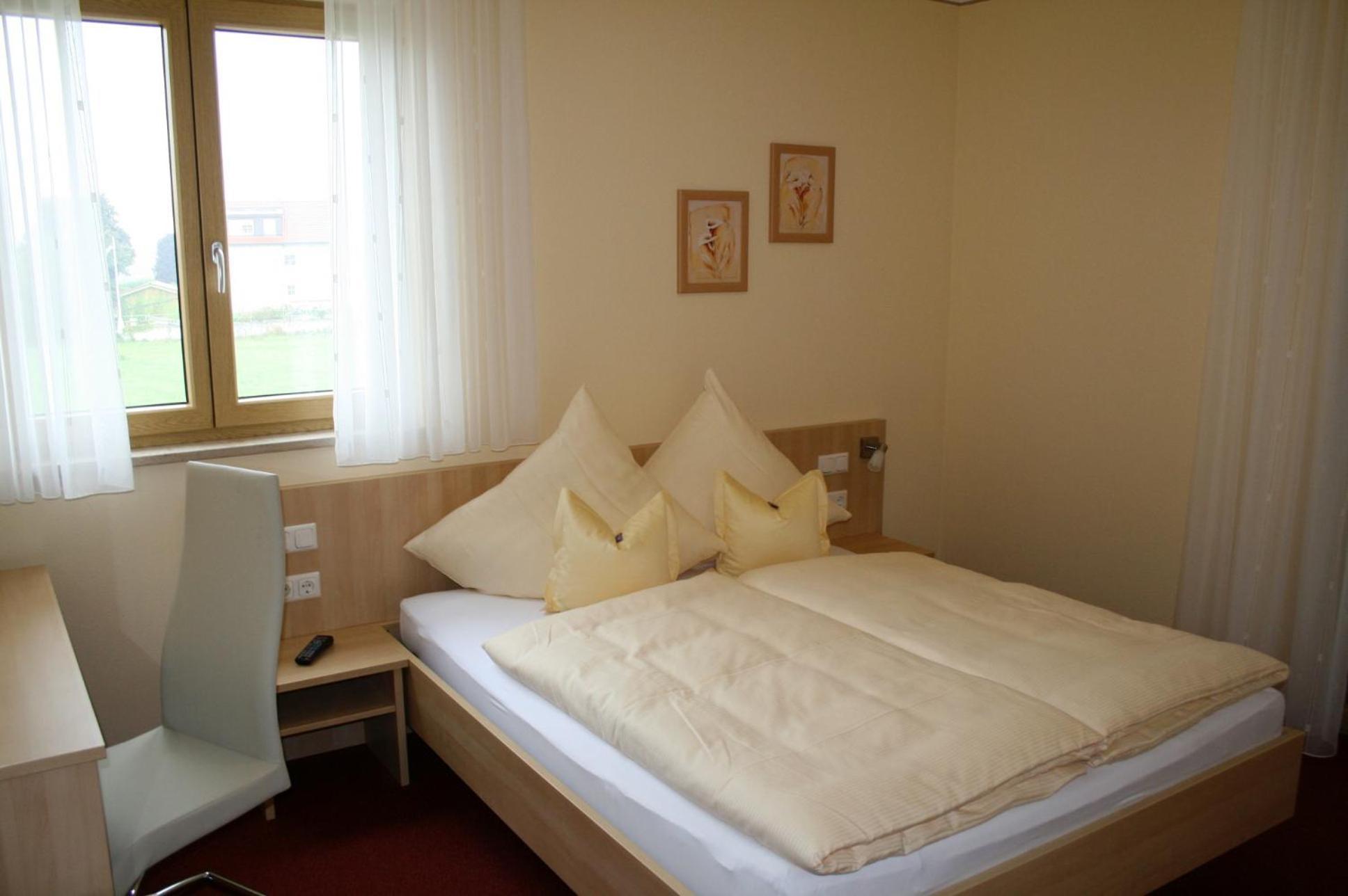 Landhotel Winter Affing ภายนอก รูปภาพ